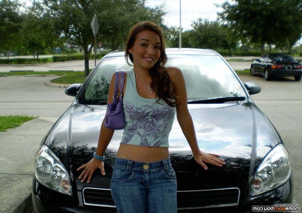 Ama Perky Innocent Brunette Blower