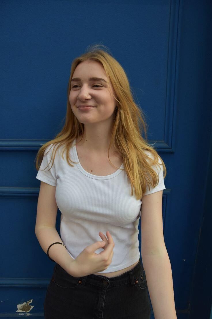 P interesse em foco na beleza em homewreckers
