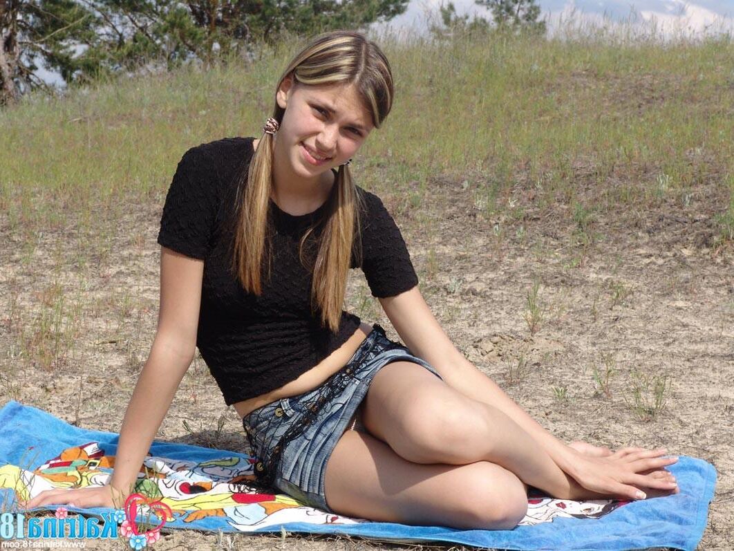 Katrina _ petite teen