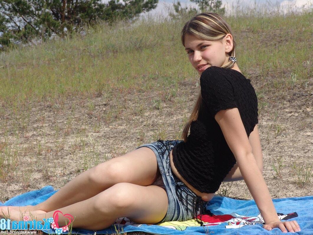 Katrina _ petite teen
