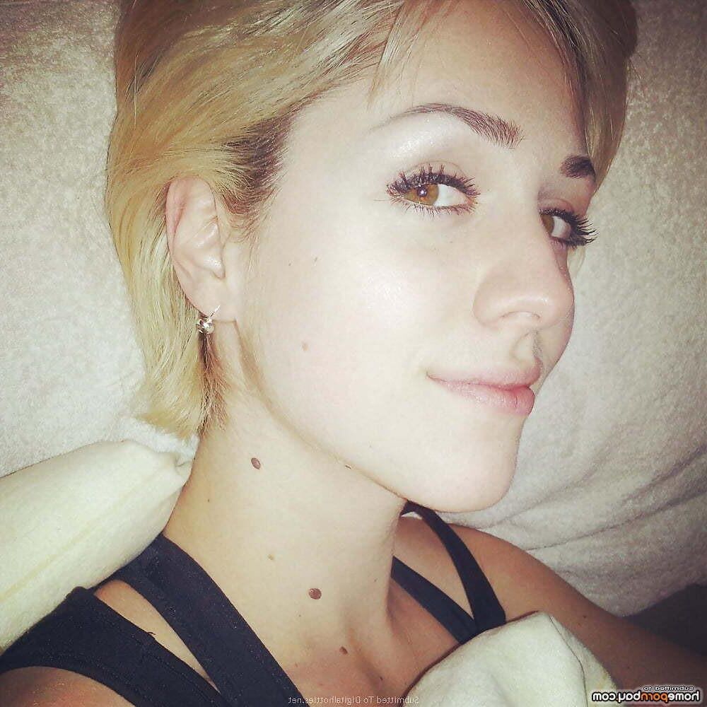 AMA Bobbed Hazel Eyed Beauty