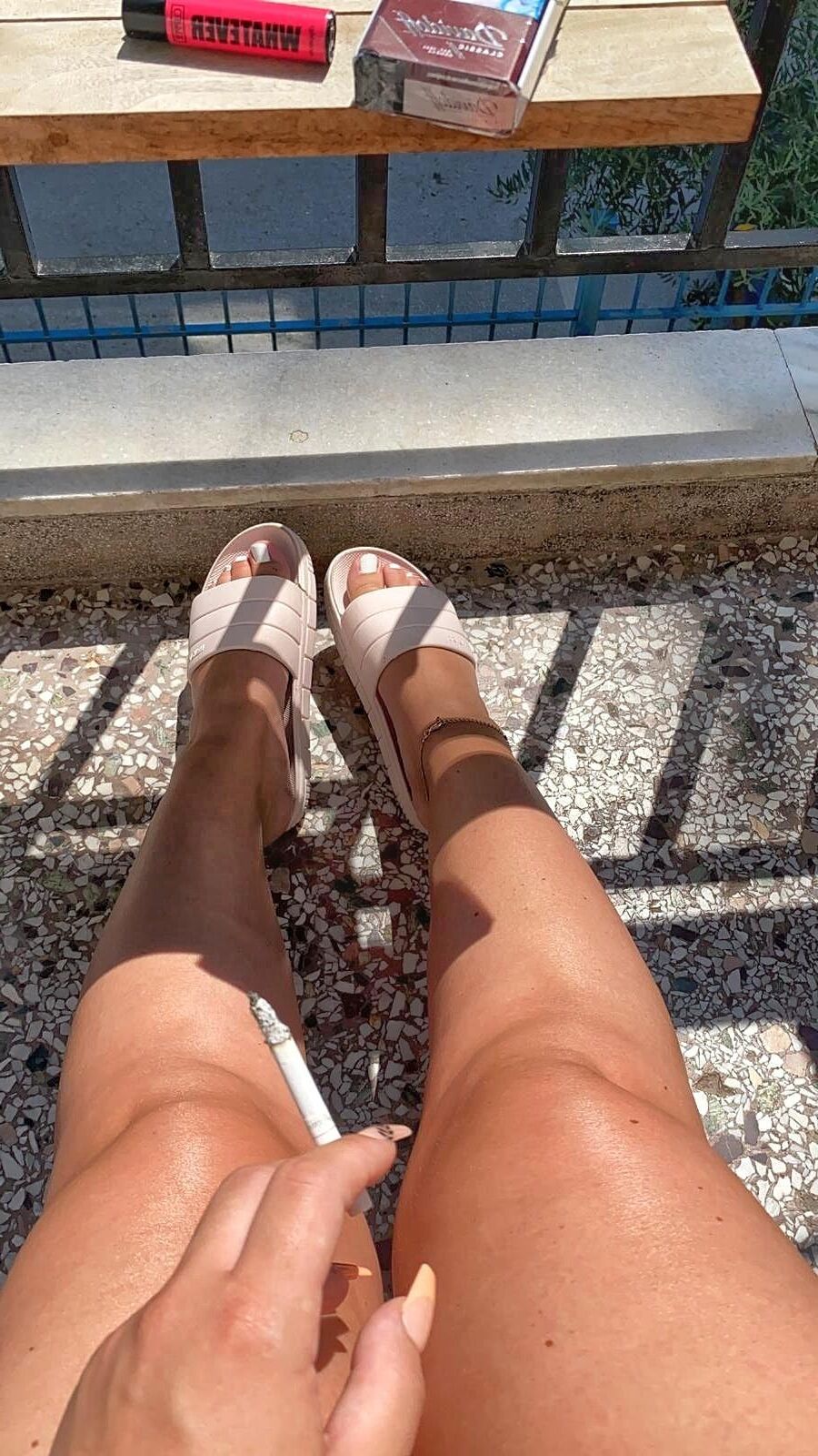 Anna\'s Shoes and feet 