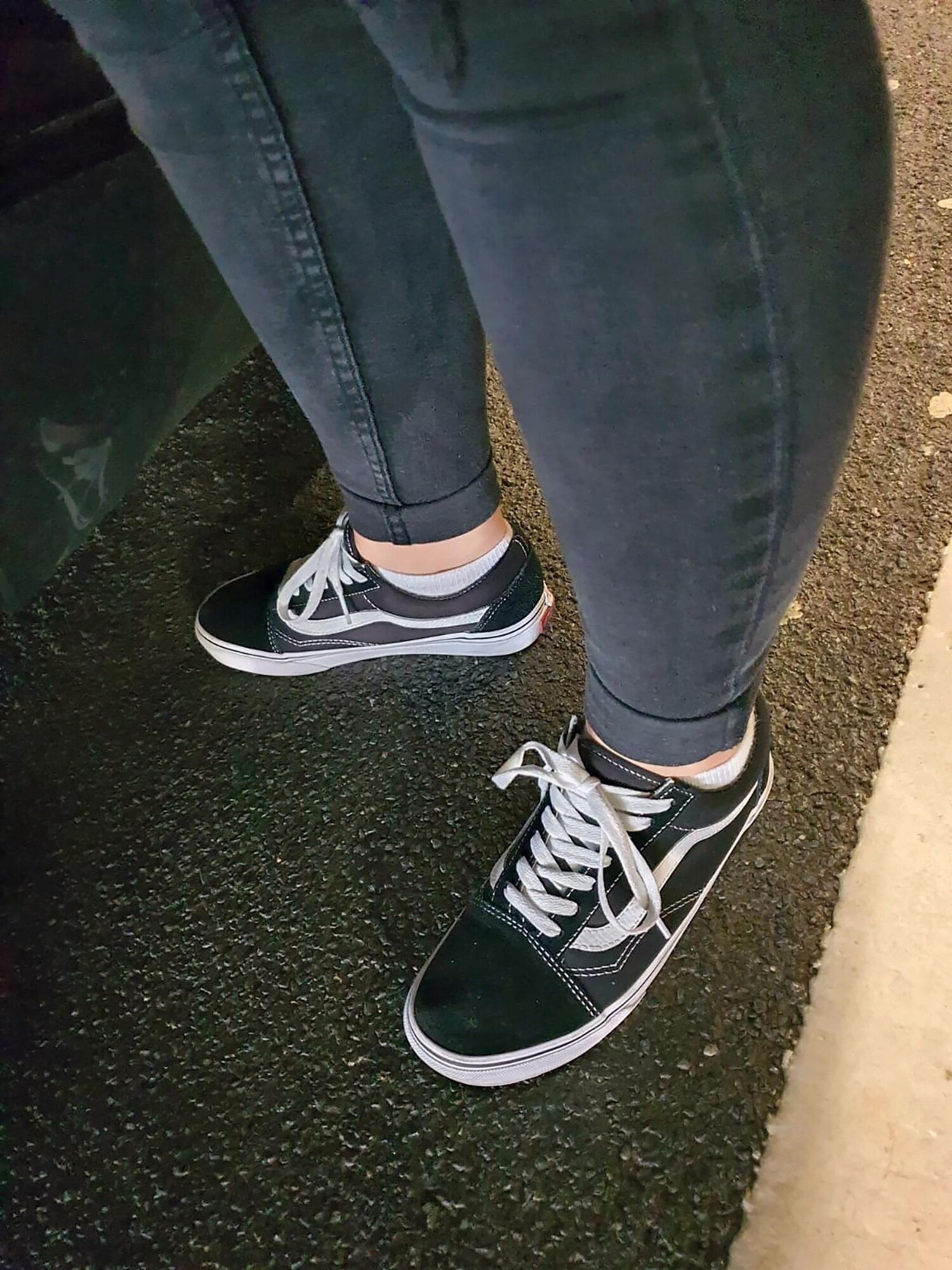 Anna\'s Shoes and feet 