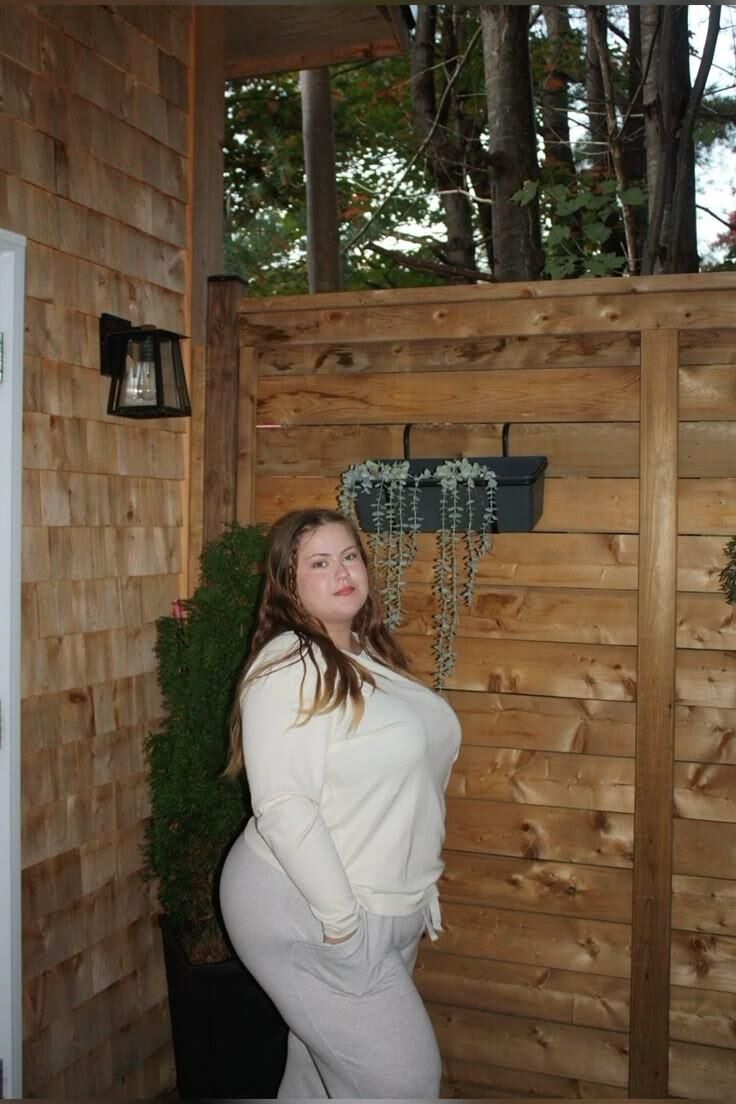 P interest In Beauty Focus On a Little Bigger Than Thicc