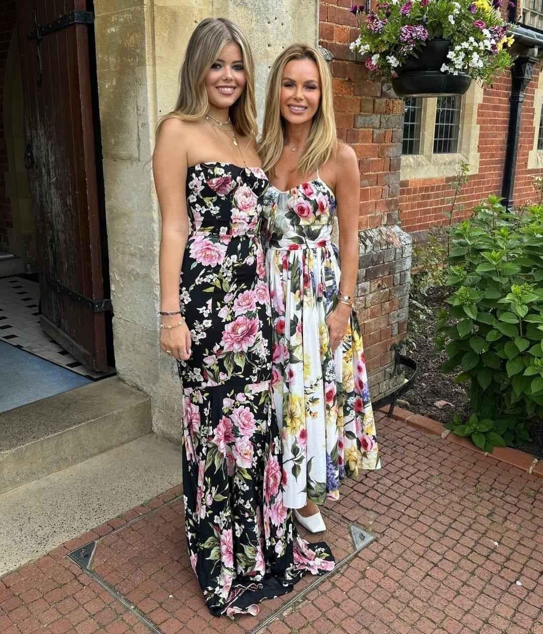 Más fantasías de trío de hijas de la madre