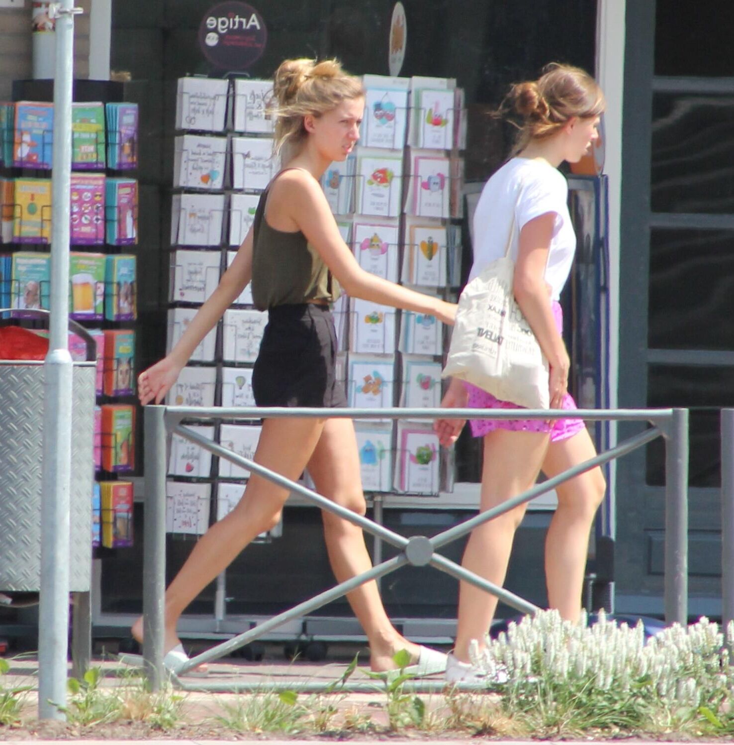 Chicas sinceras voyeur de chicas adolescentes