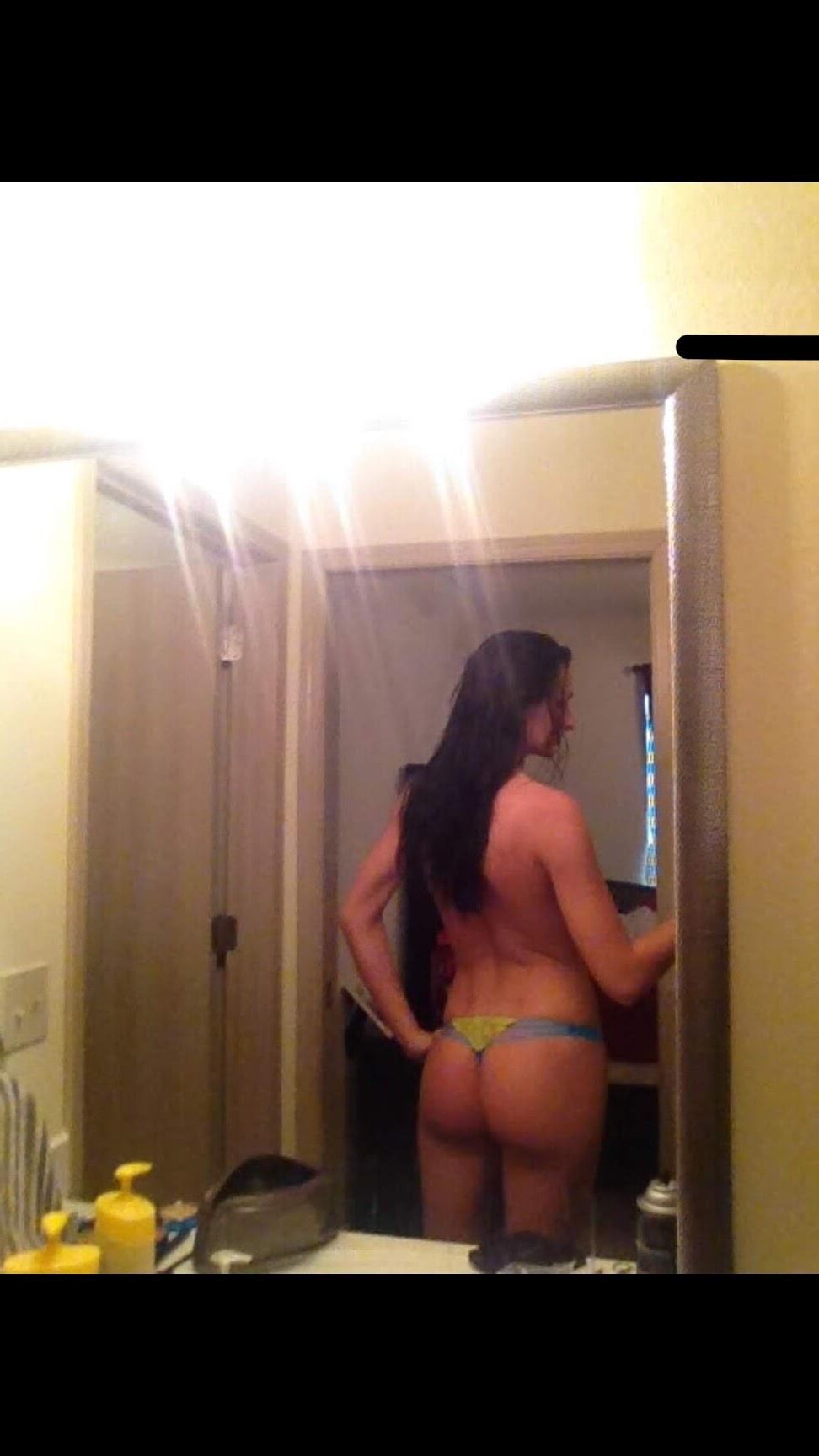 Hotwife expuesta a la casa de selfie nude botín adolescente