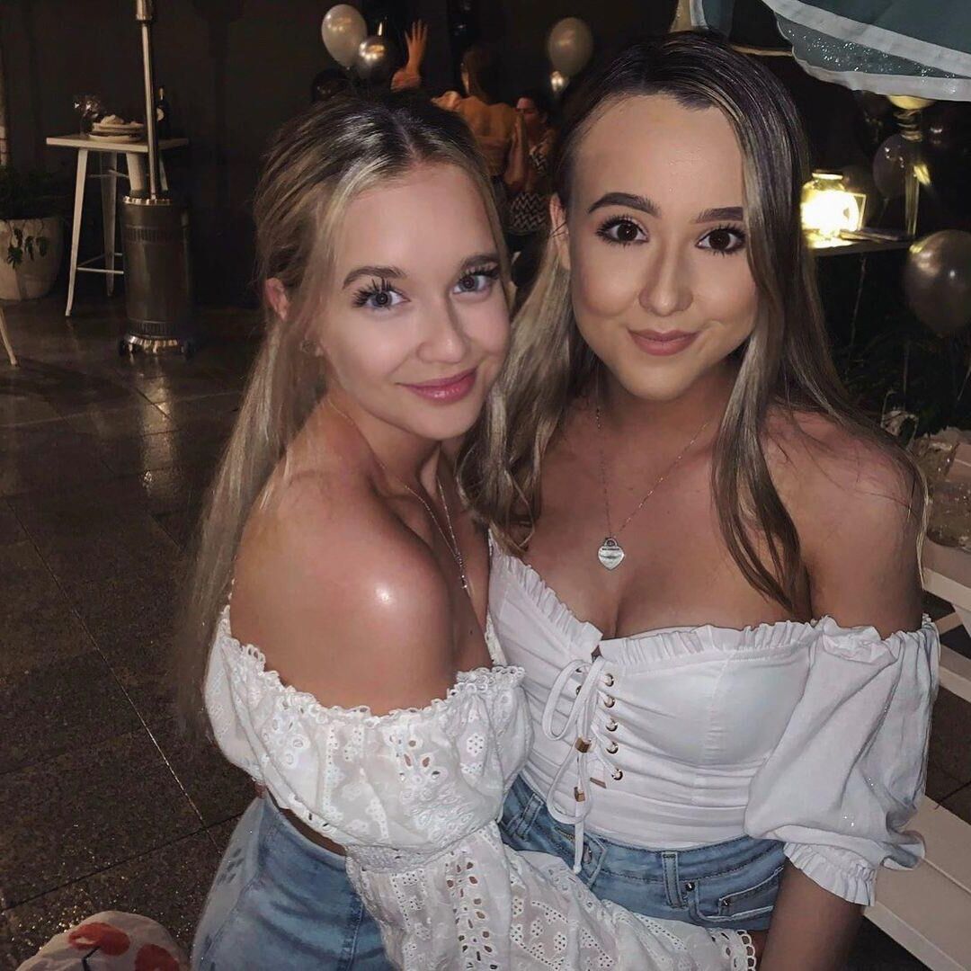 Australianos uni putas y bimbos