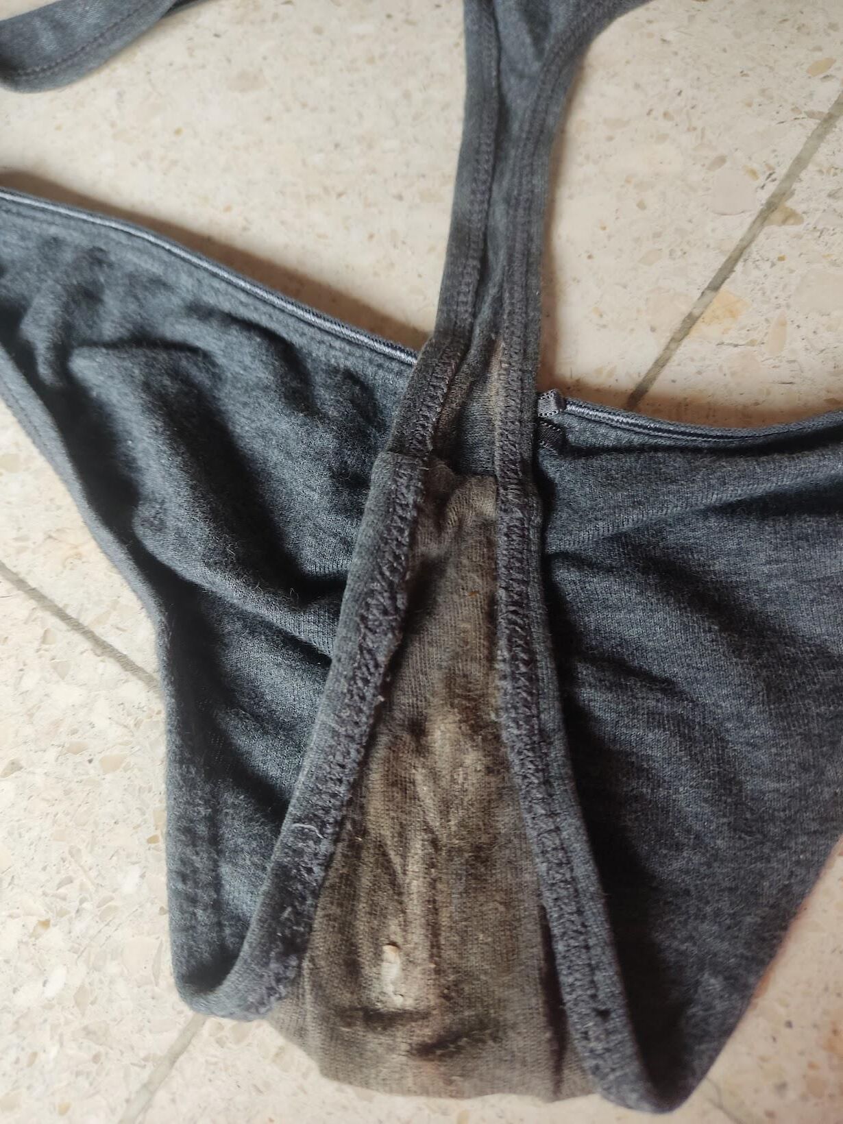 Mila ihr getragener süßer tanga