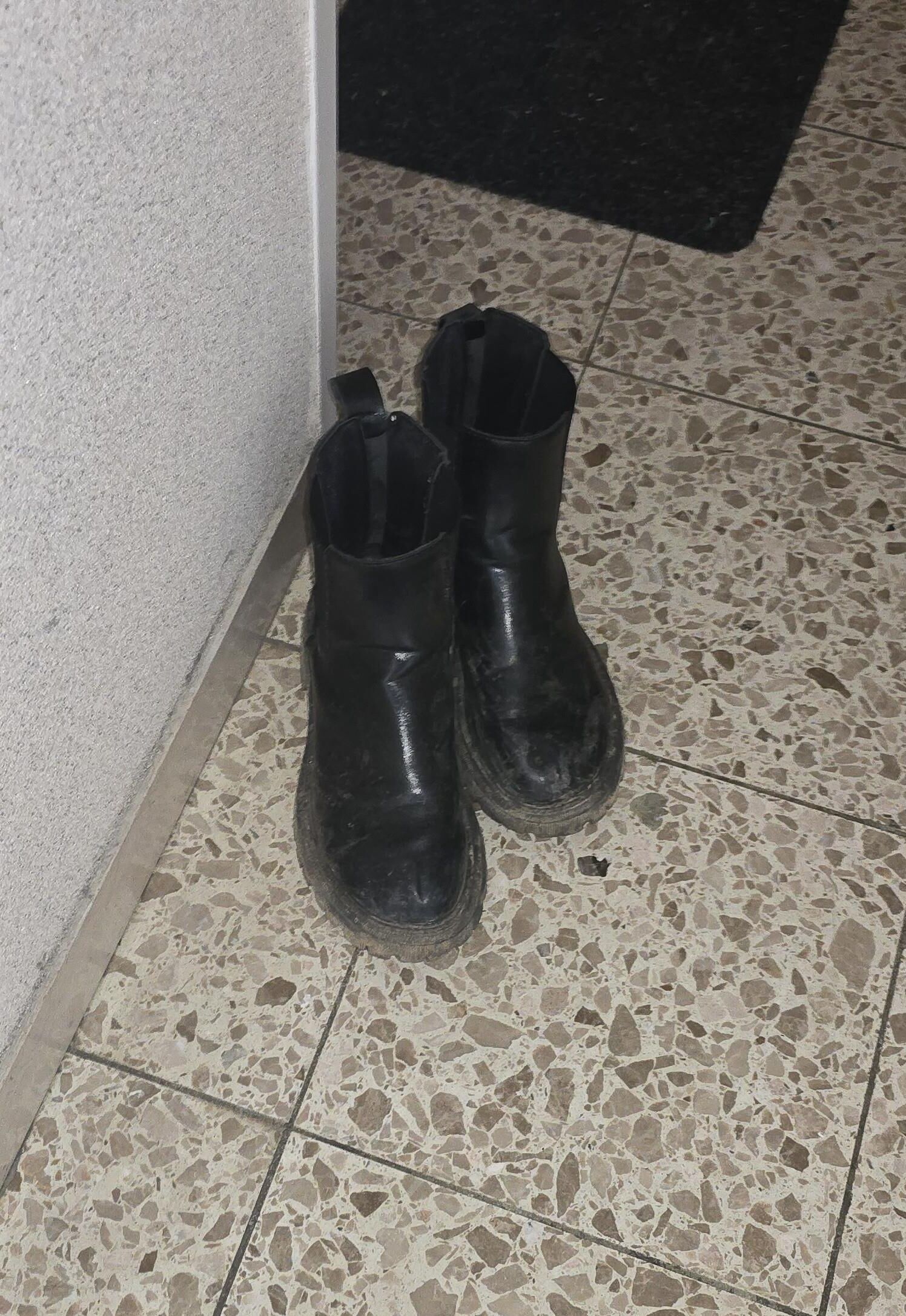 Anna\'s Shoes and feet 