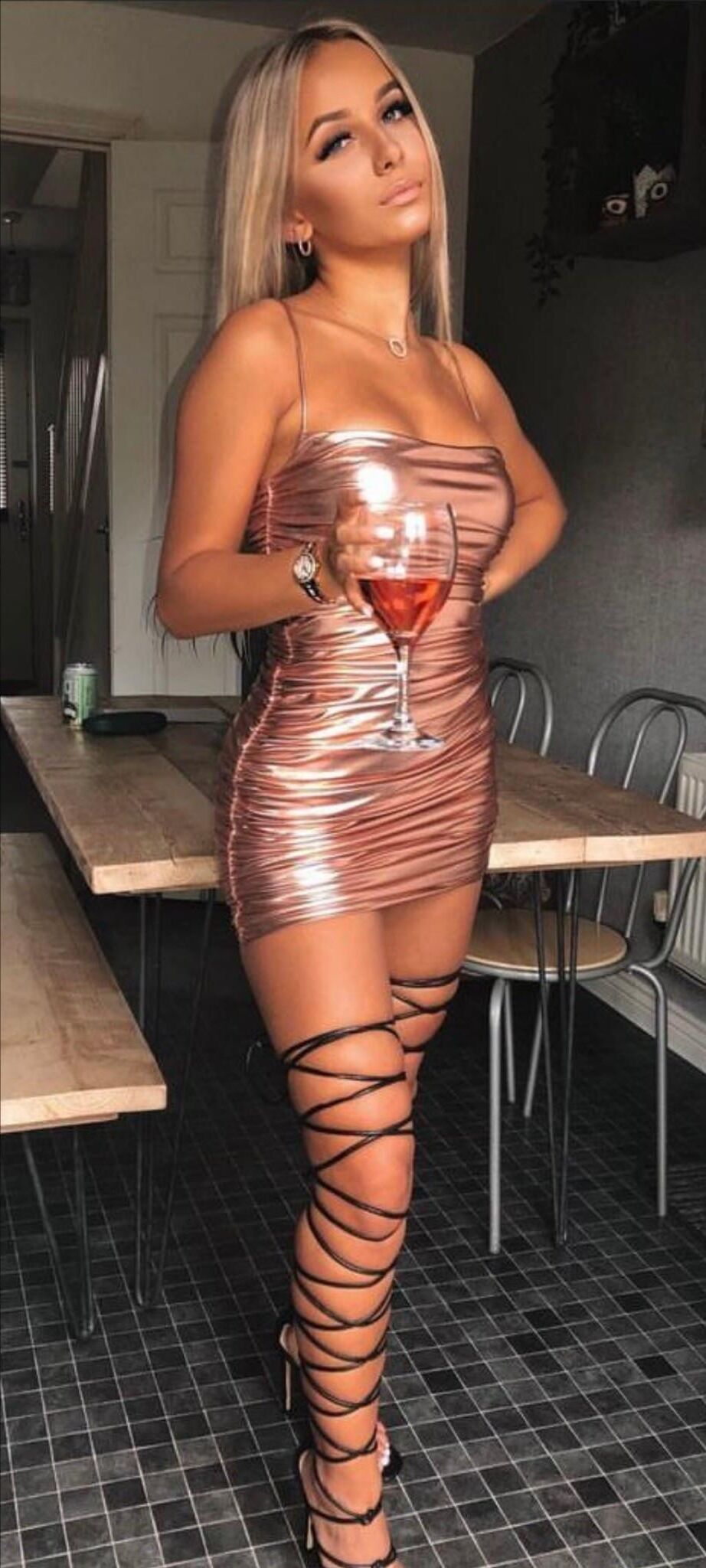 Shiny Dress 