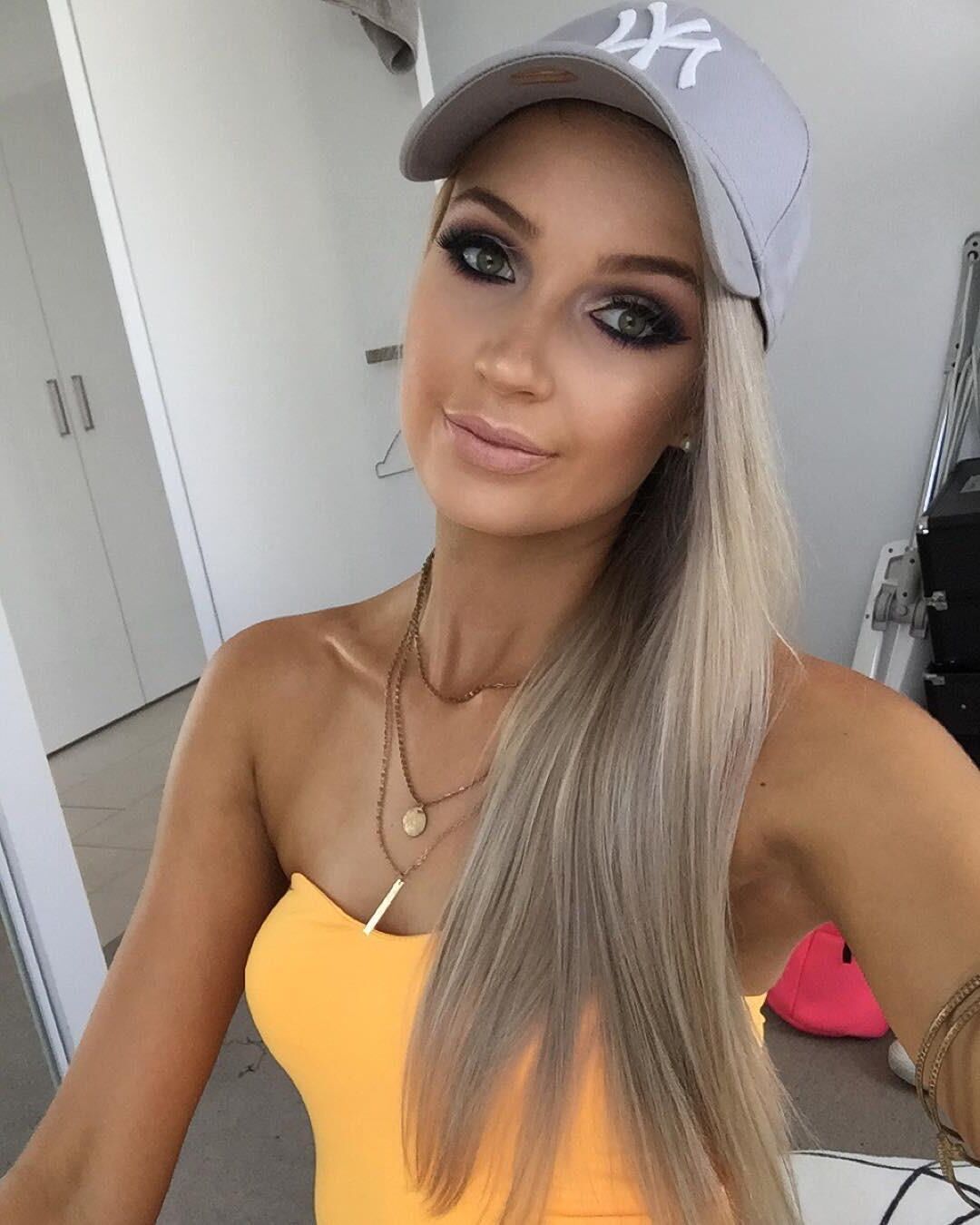 Aussie Uni Sluts and Bimbos
