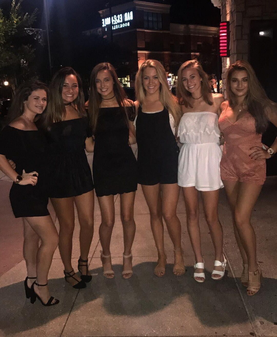 アメリカの大学の女とオーストラリアのユニの女またはビンボのミックス