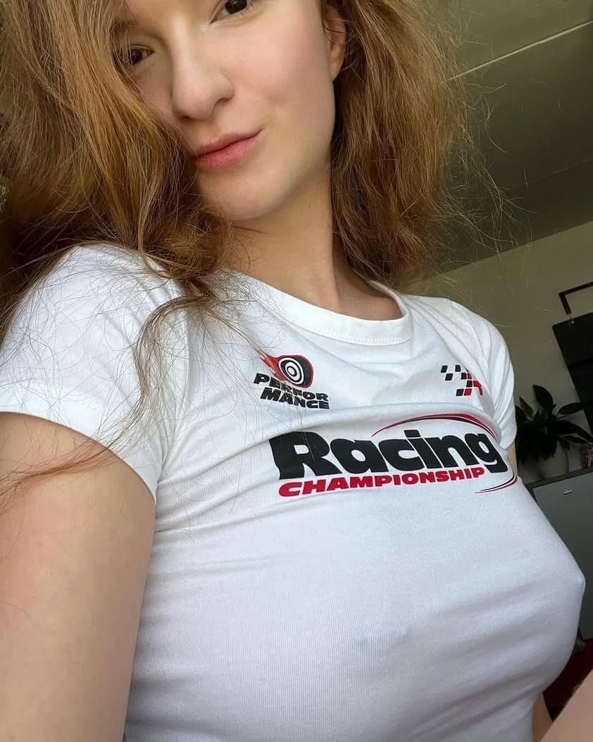 Modelo Redhead Tchech Extra Sexi (Veroniva Stehlikova)