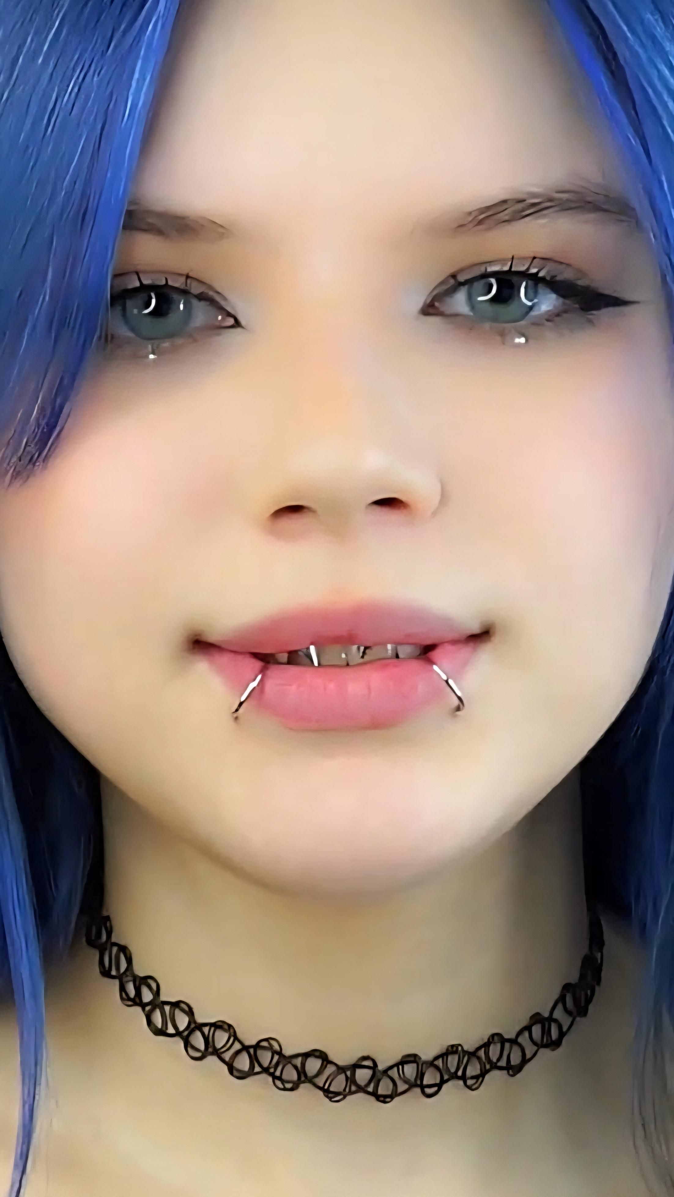 EVELYYN 