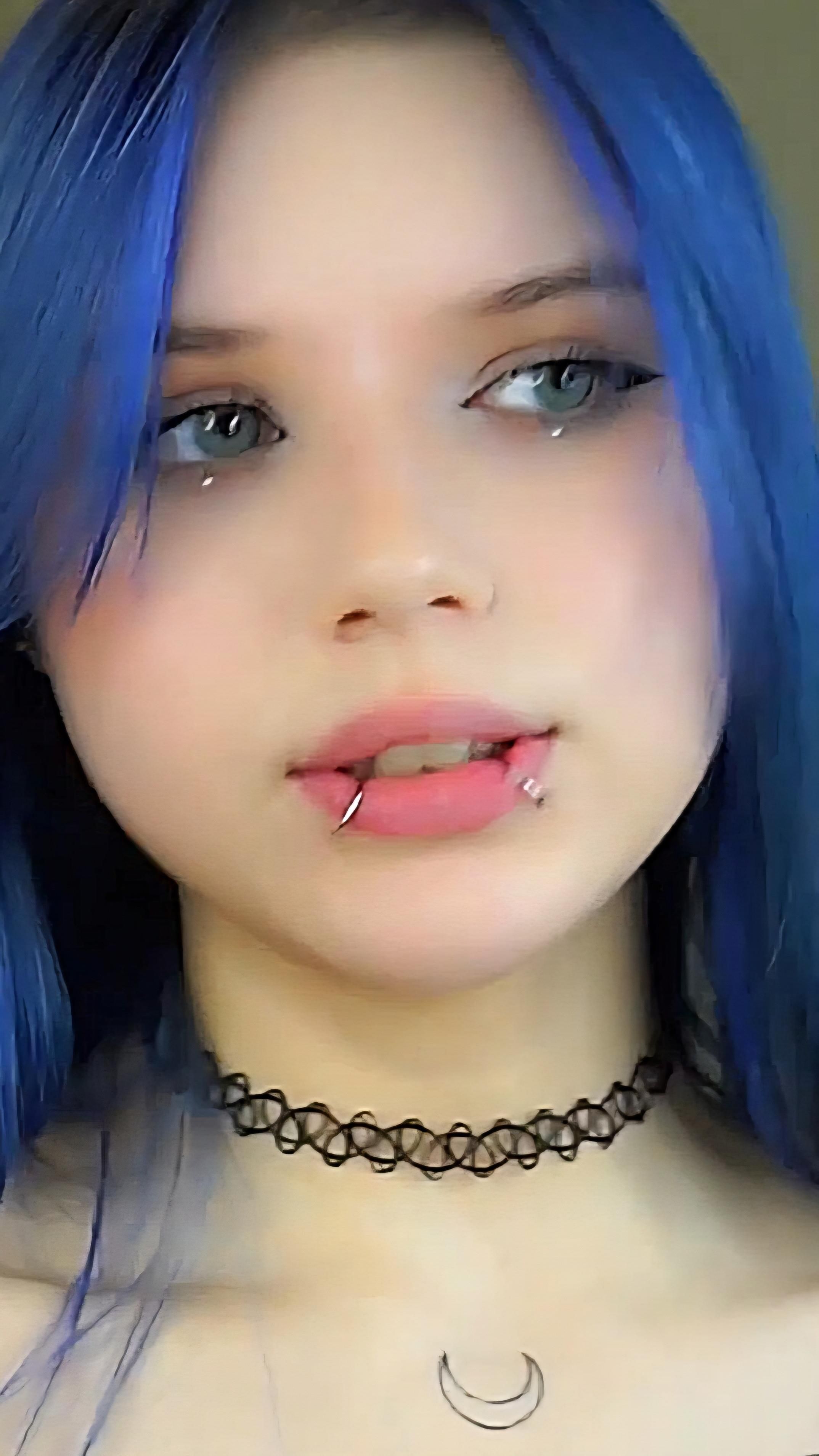 EVELYYN 