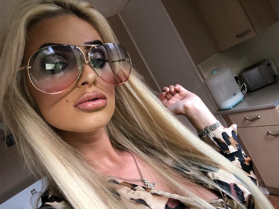 Bimbos chav bitches to stroke and drain our full balls so fast