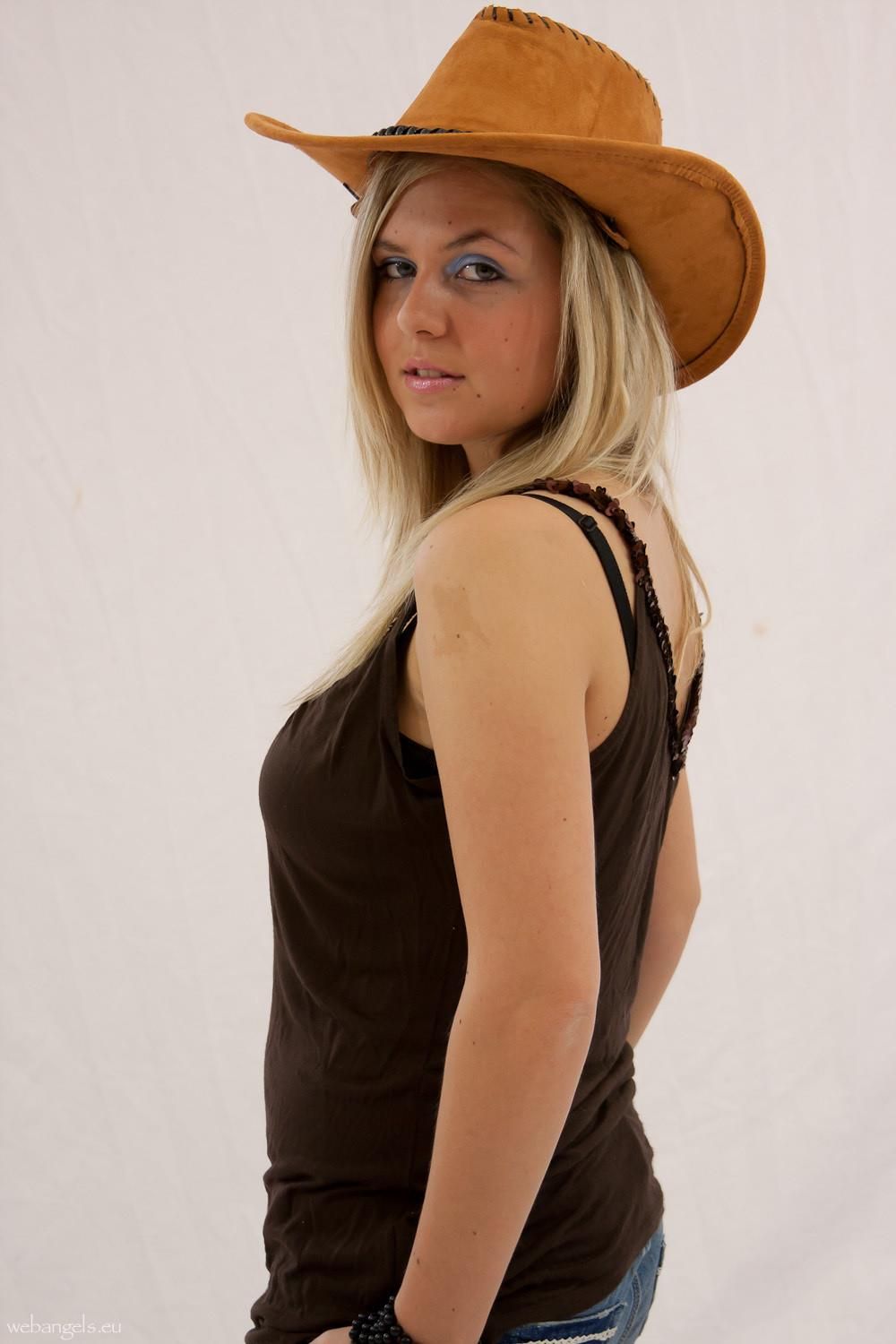 Alexandra Big tits cowgirl