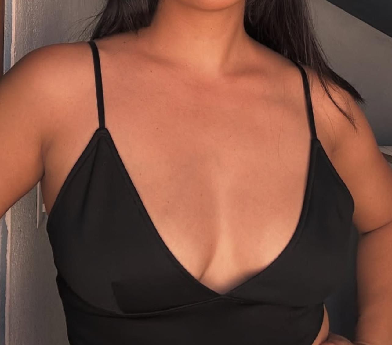 Escote adolescente