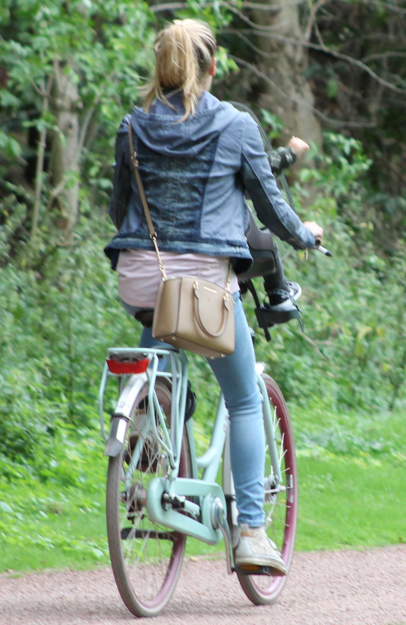 Candid Girls Teen Street Voyeur 