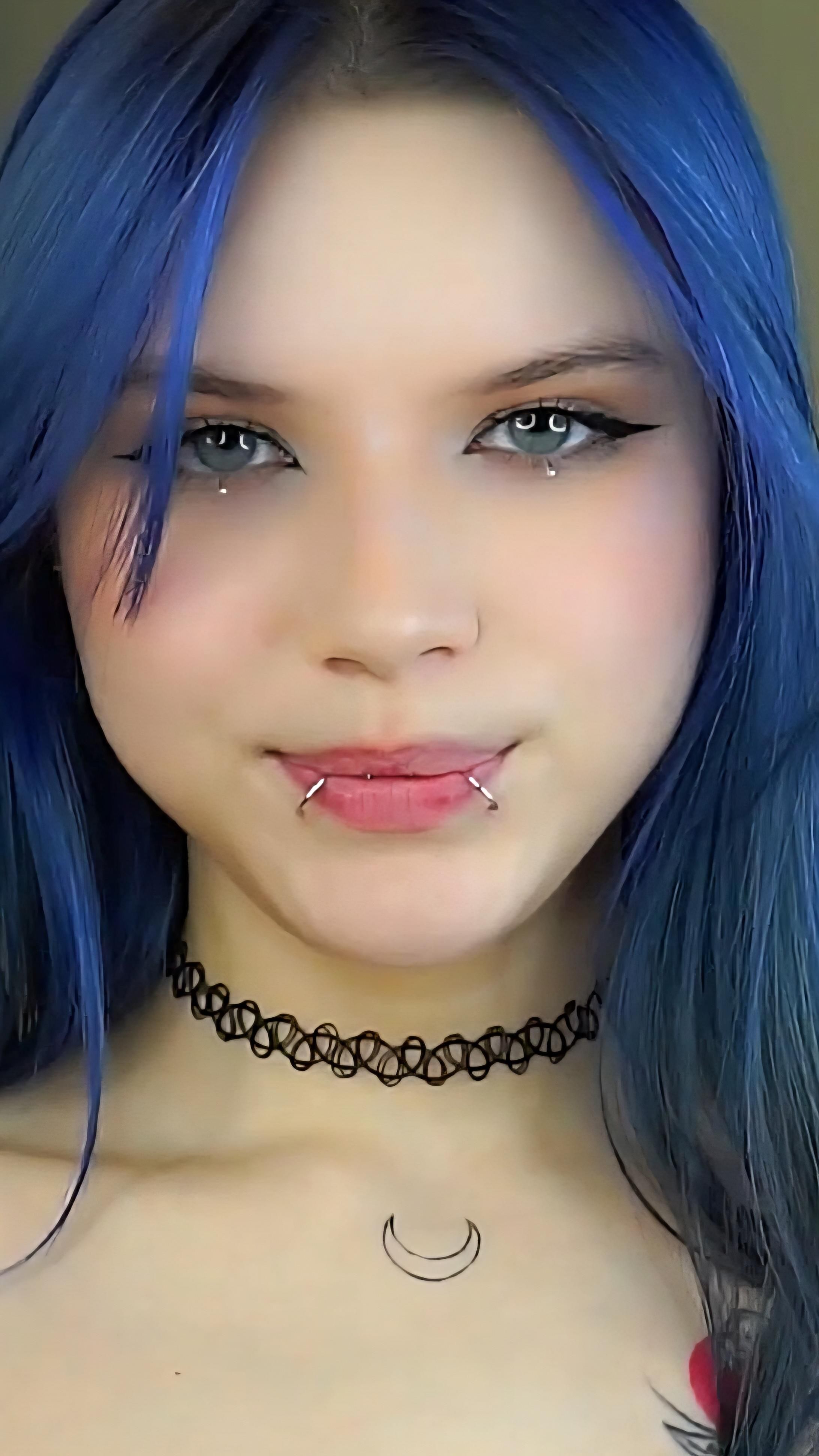 EVELYYN 