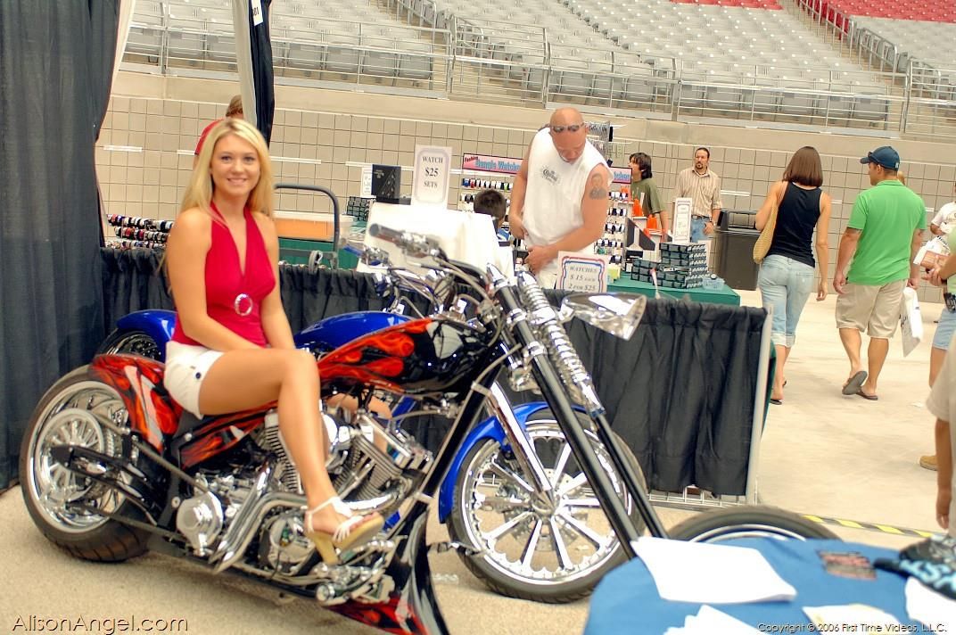 Alison Angel Pussy out and about