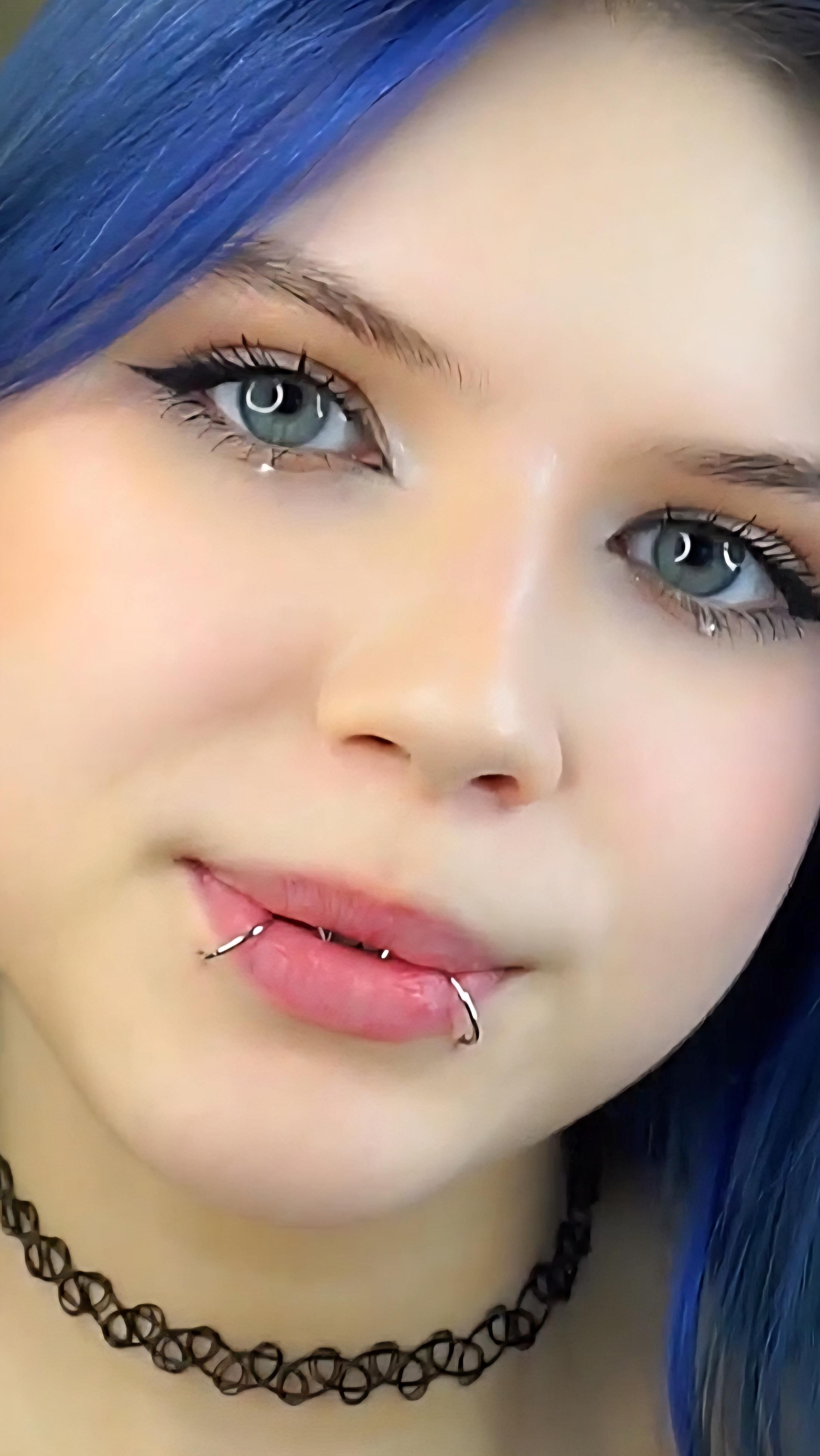 EVELYYN 