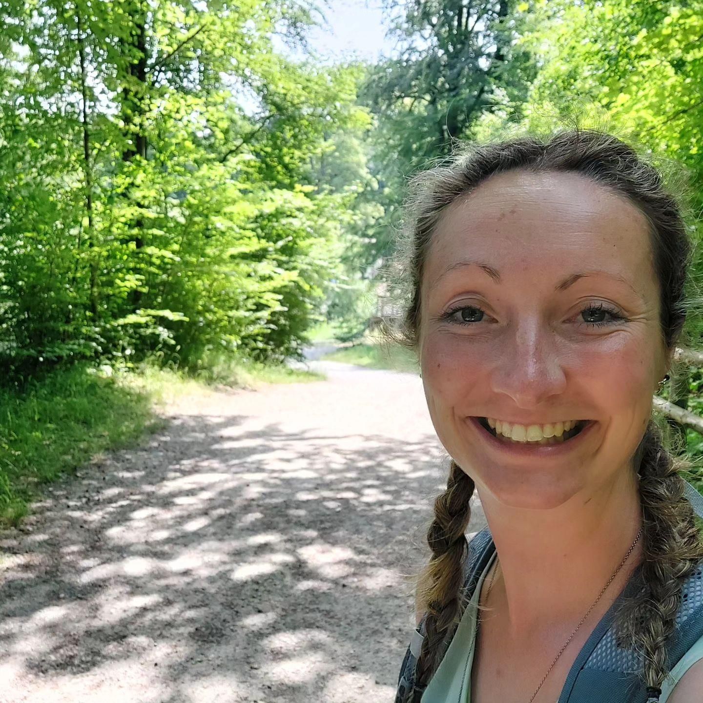 Geile Wichsvorlagen Linda, Tinderschlampe geilt sie euch?