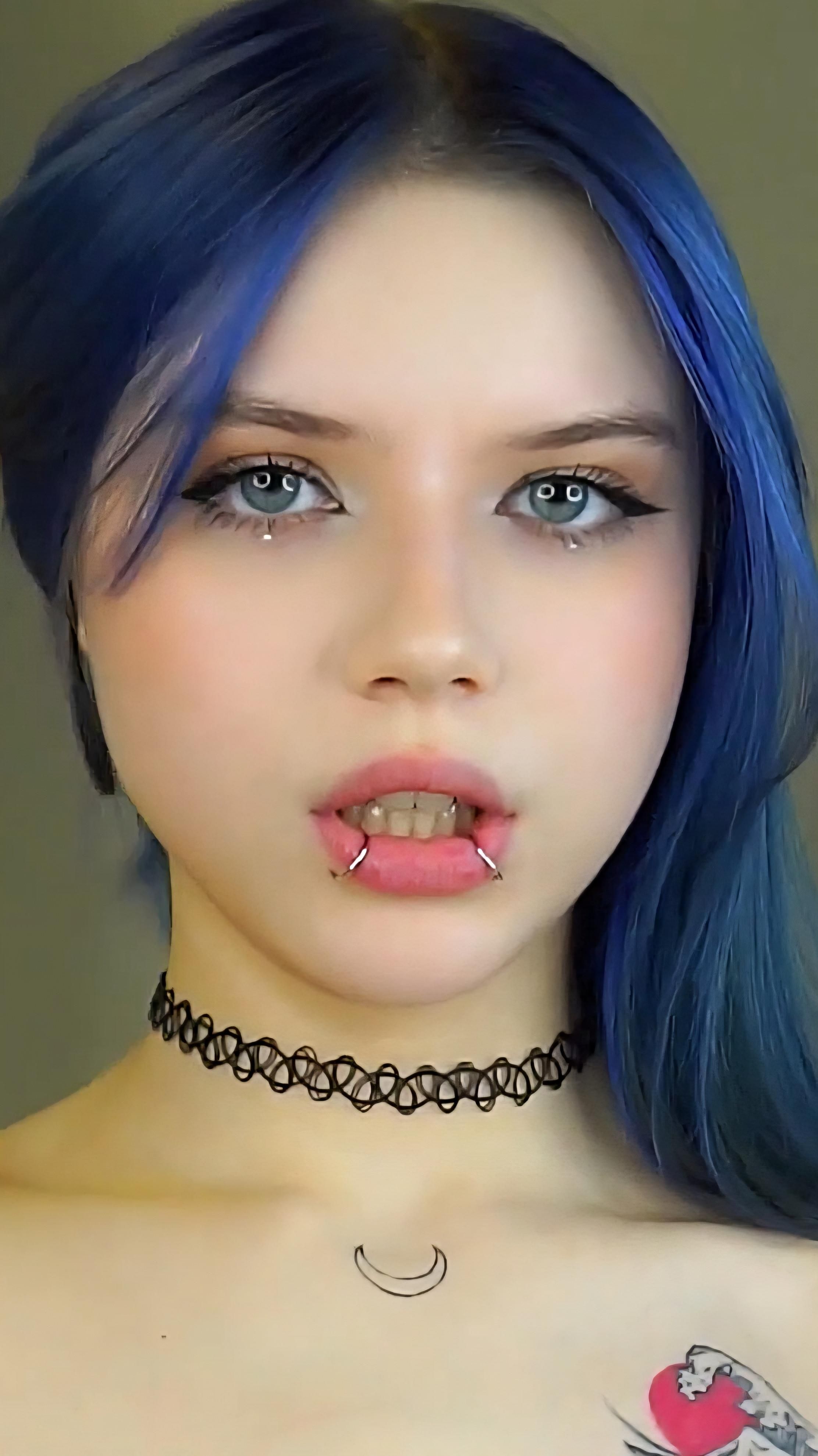 EVELYYN 