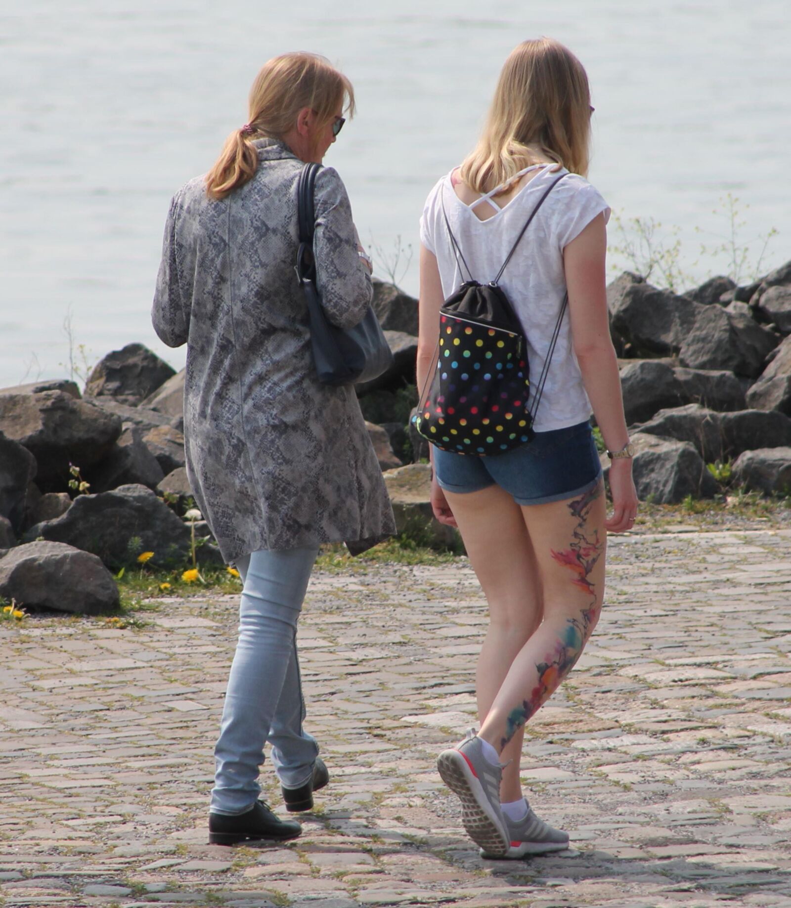 Chicas sinceras voyeur de chicas adolescentes