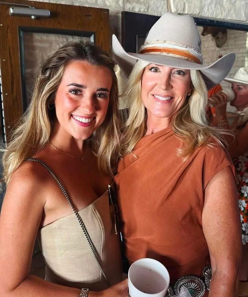 mother or daughter 