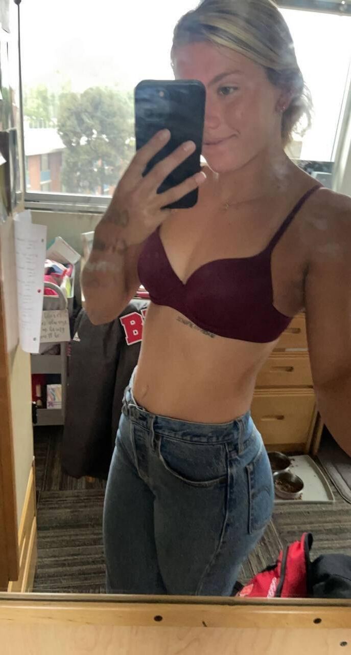 Ashlynn G