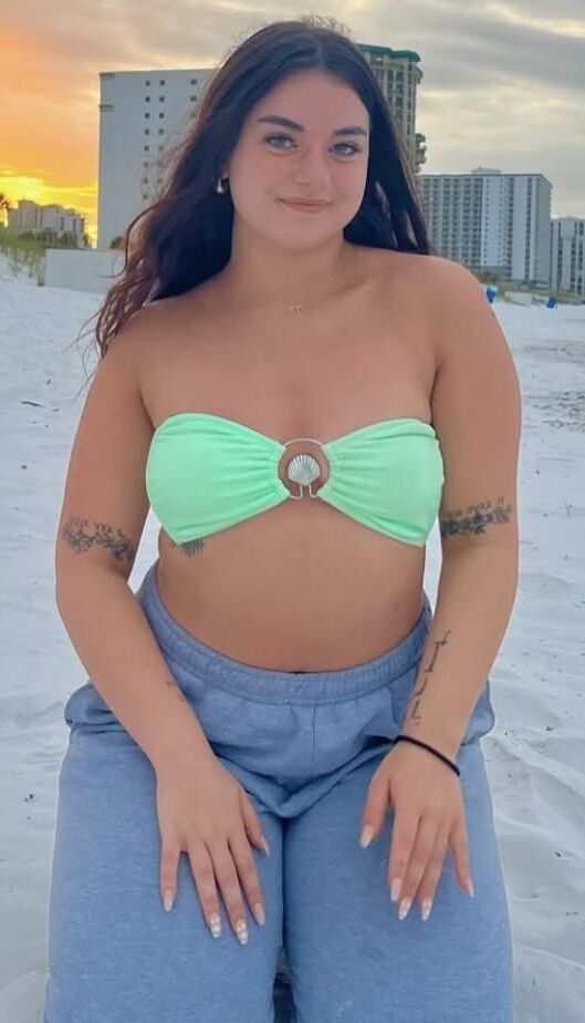 Thicc adolescente