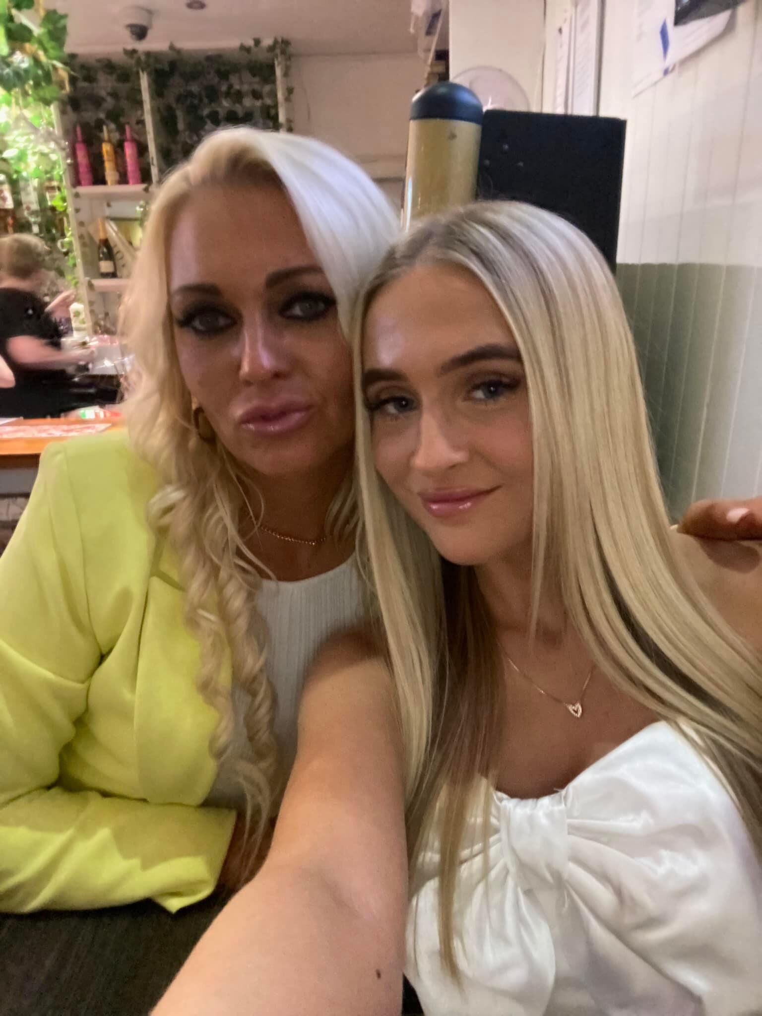 mother or daughter 