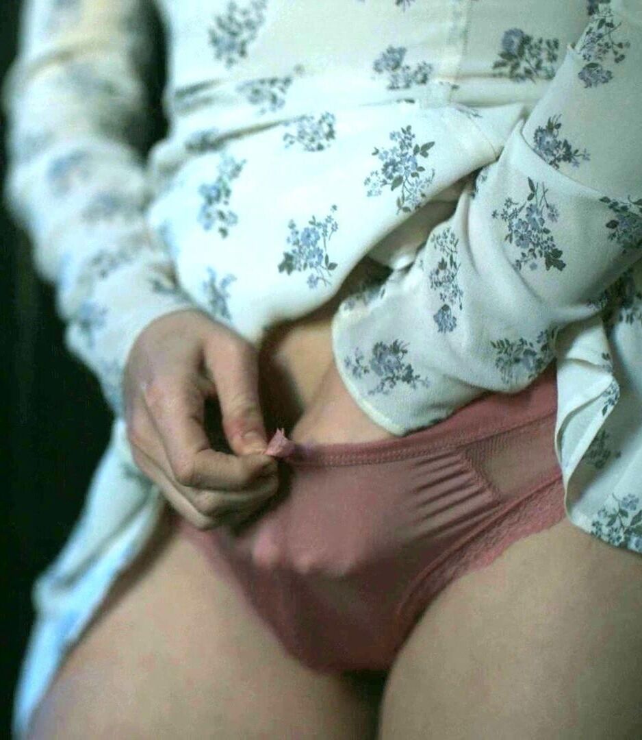 Celeb Slut Kiernan Shipka, a BBC Anal Fucktoy