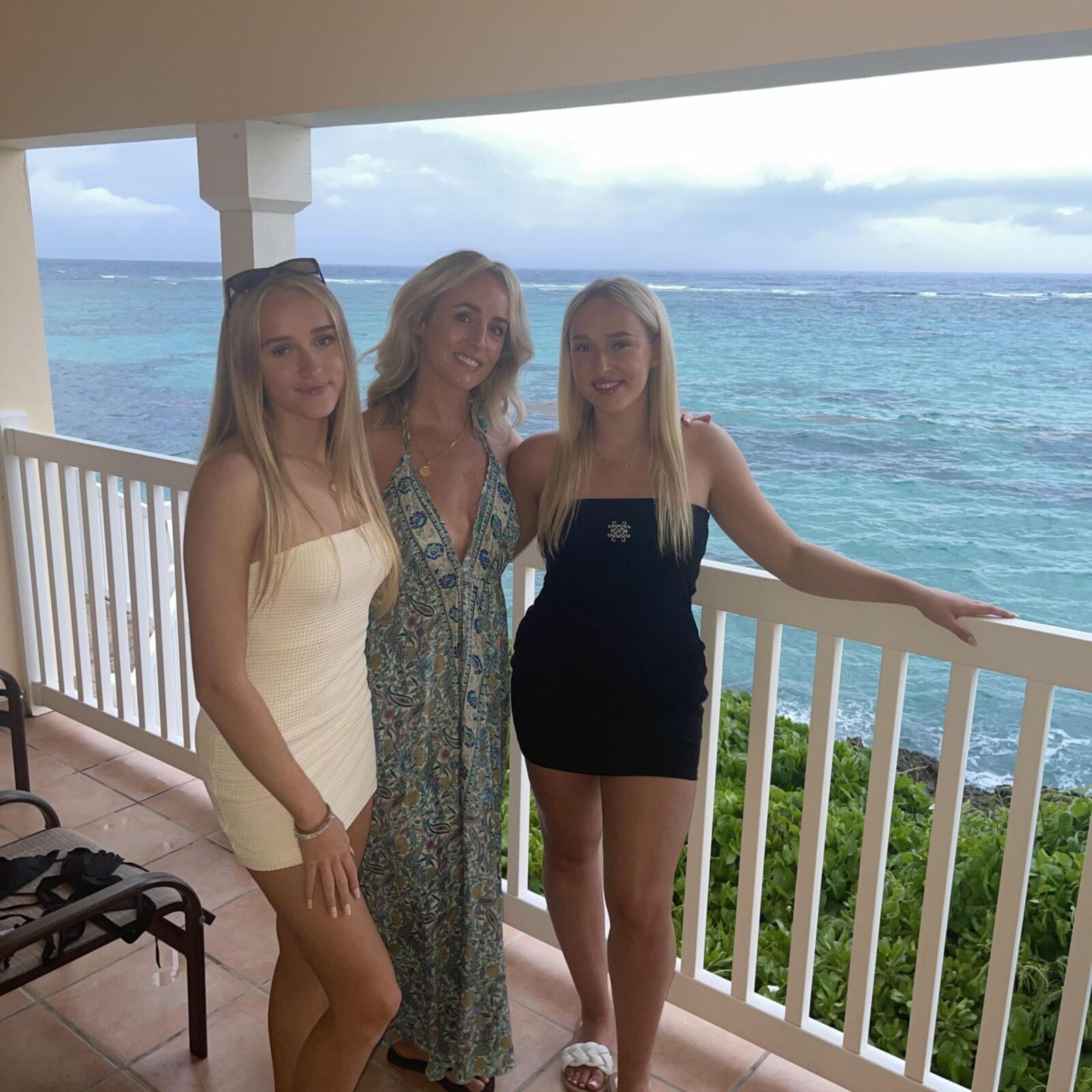 mother or daughter 