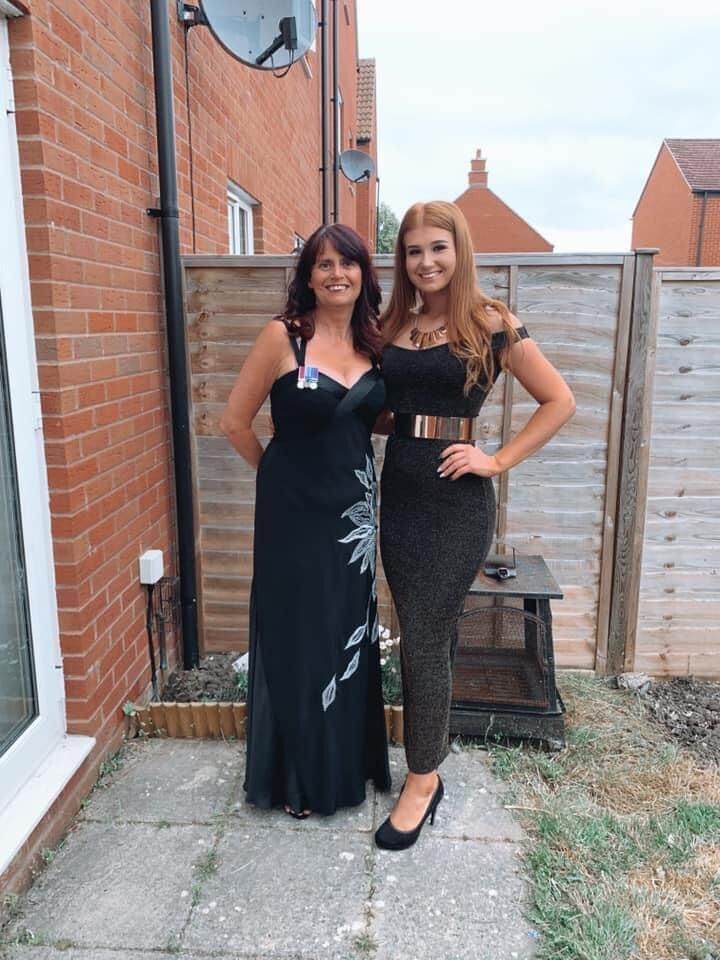 mother or daughter 