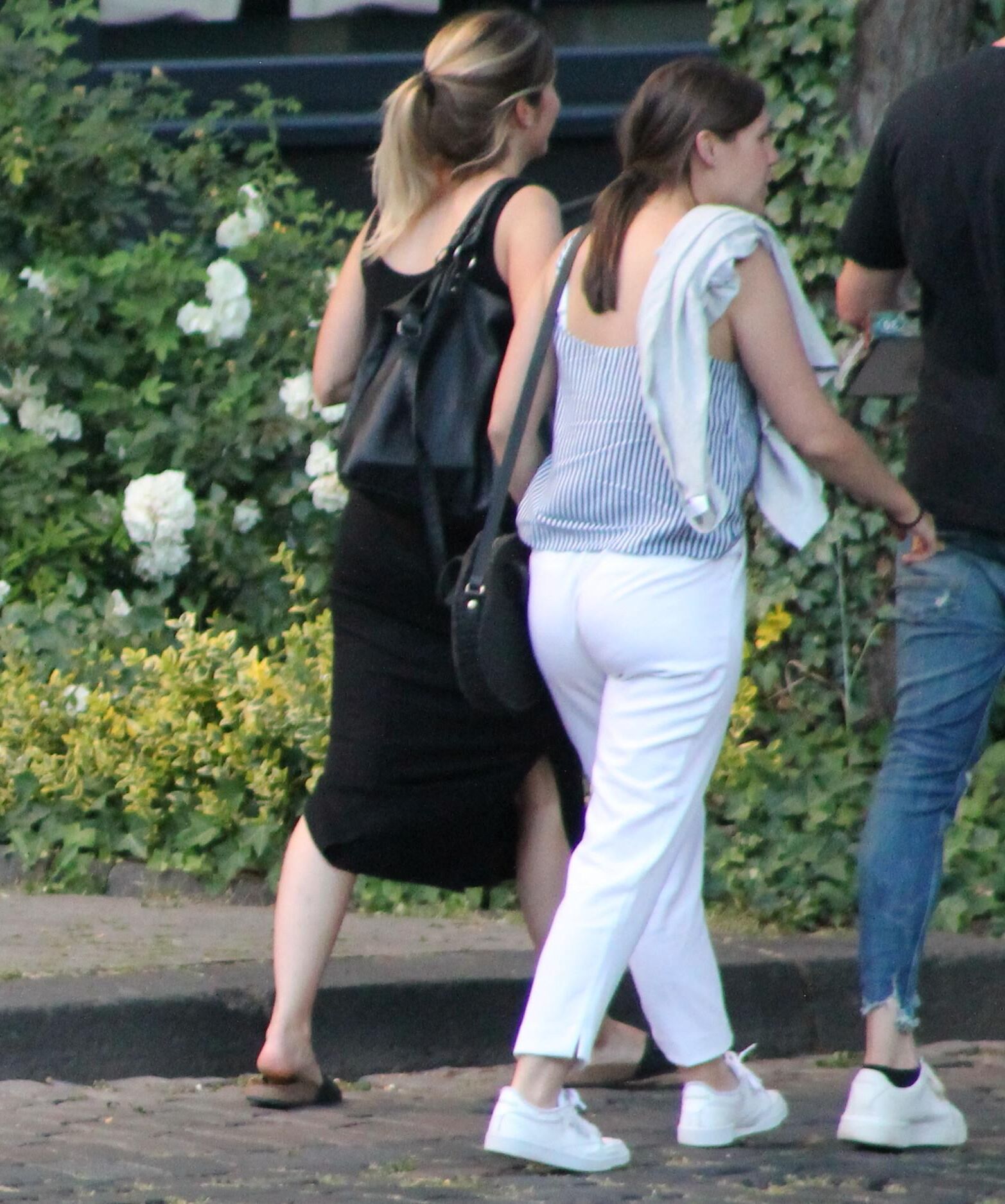 Chicas sinceras voyeur de chicas adolescentes