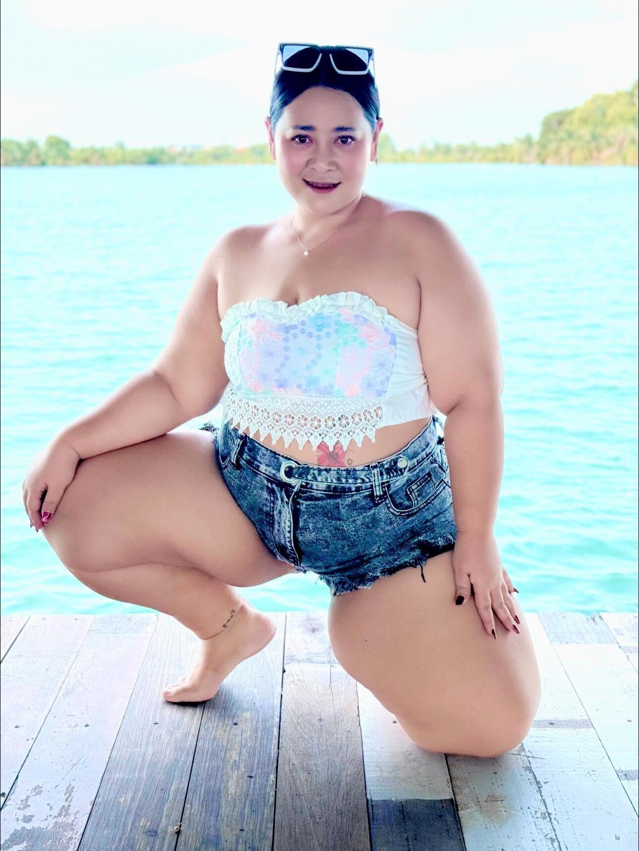 Niña gorda asiática
