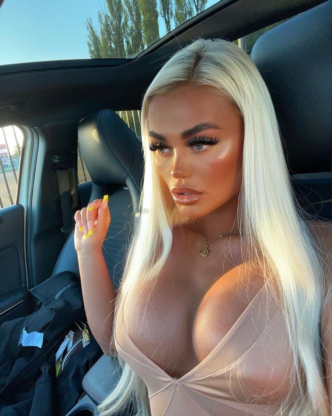 Bimbos chav bitches to stroke and drain our full balls so fast