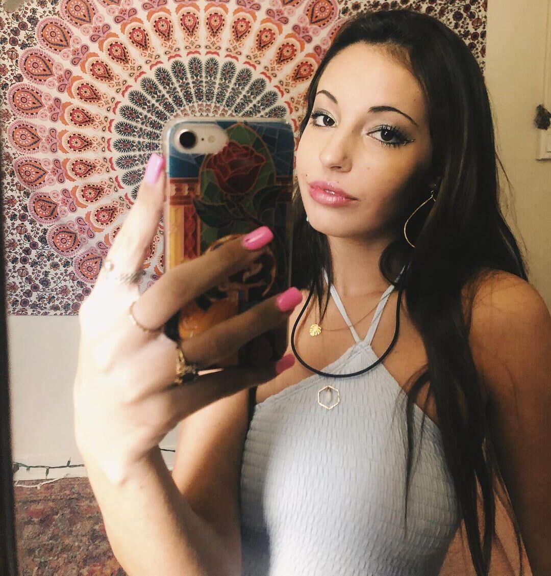 Mix of American College Sluts and Aussie Uni Sluts or Bimbos 