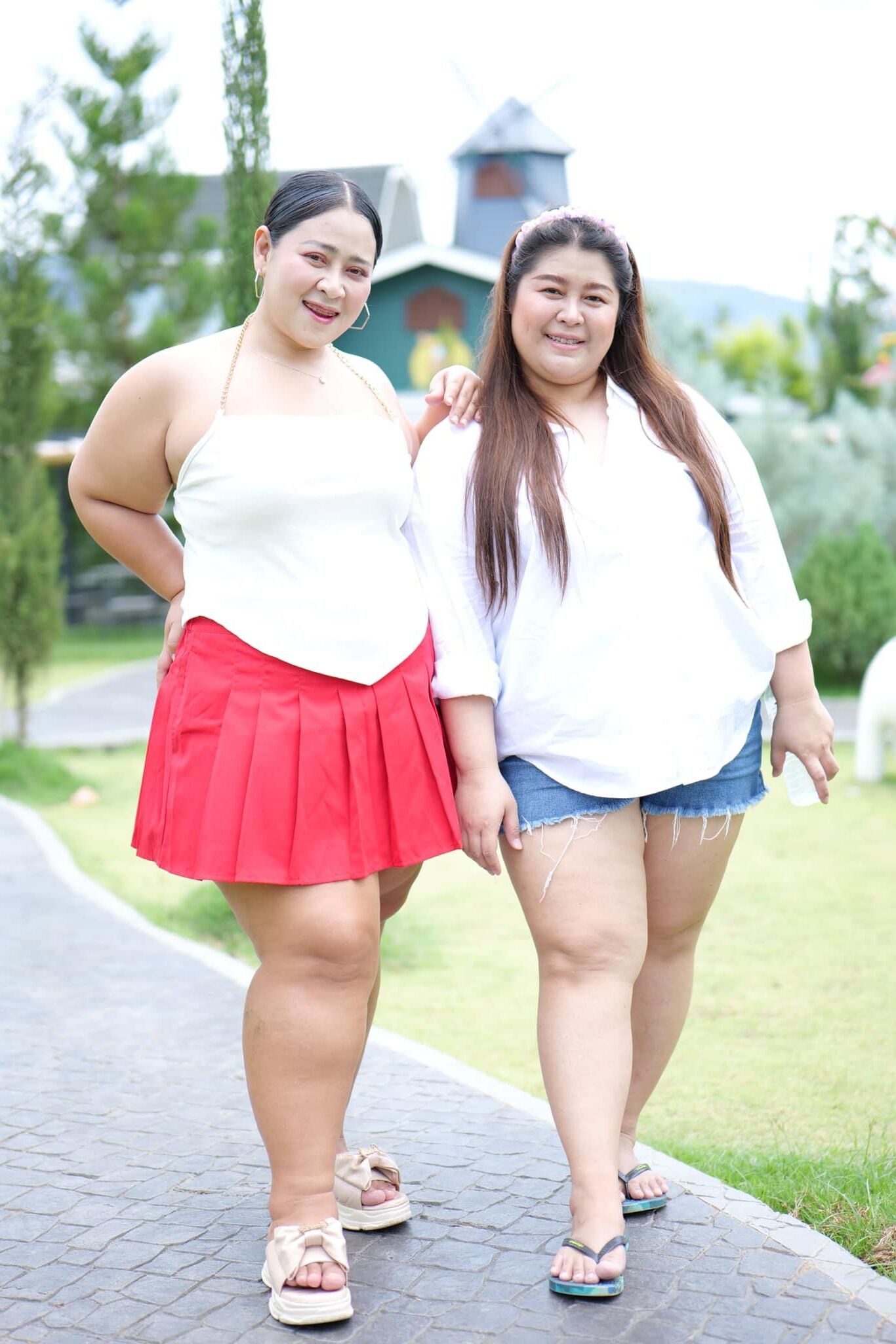 Niña gorda asiática