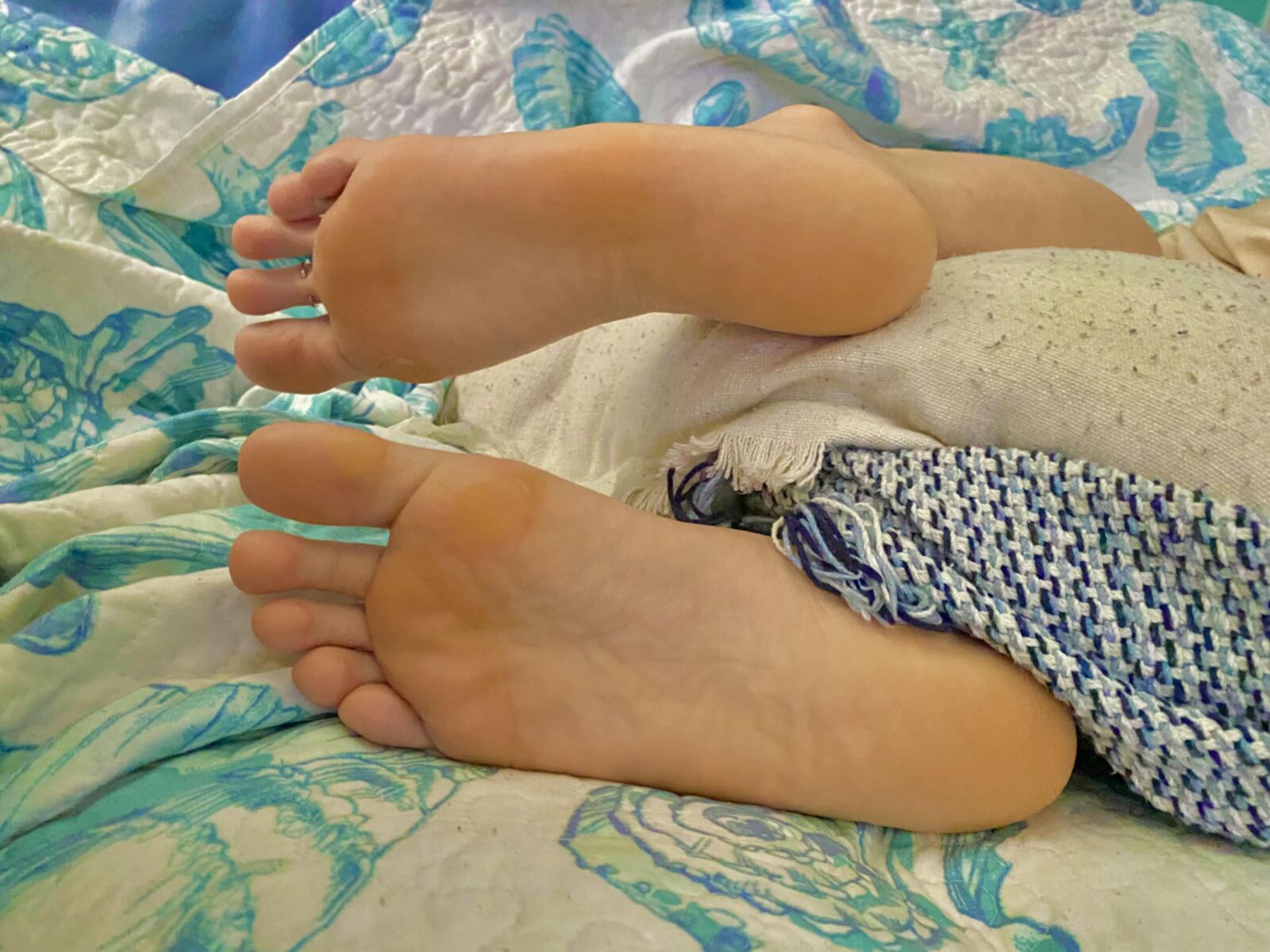 Perfect yo soles and toes 