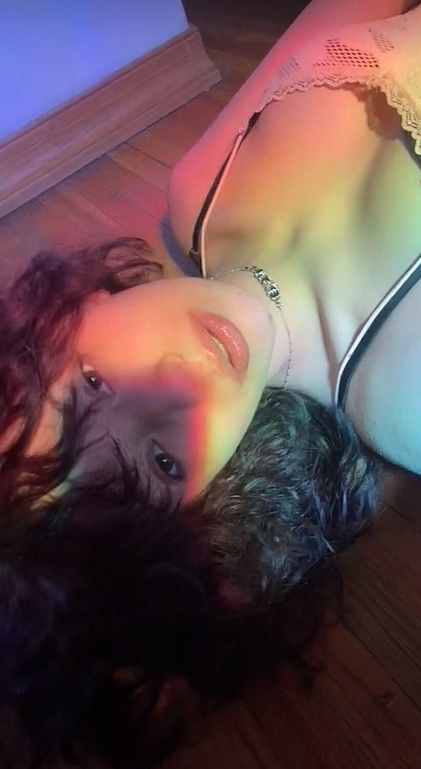 Vivianna yo Goth Webslut Exposed