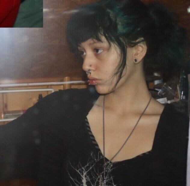 Vivianna yo Goth Webslut Exposed