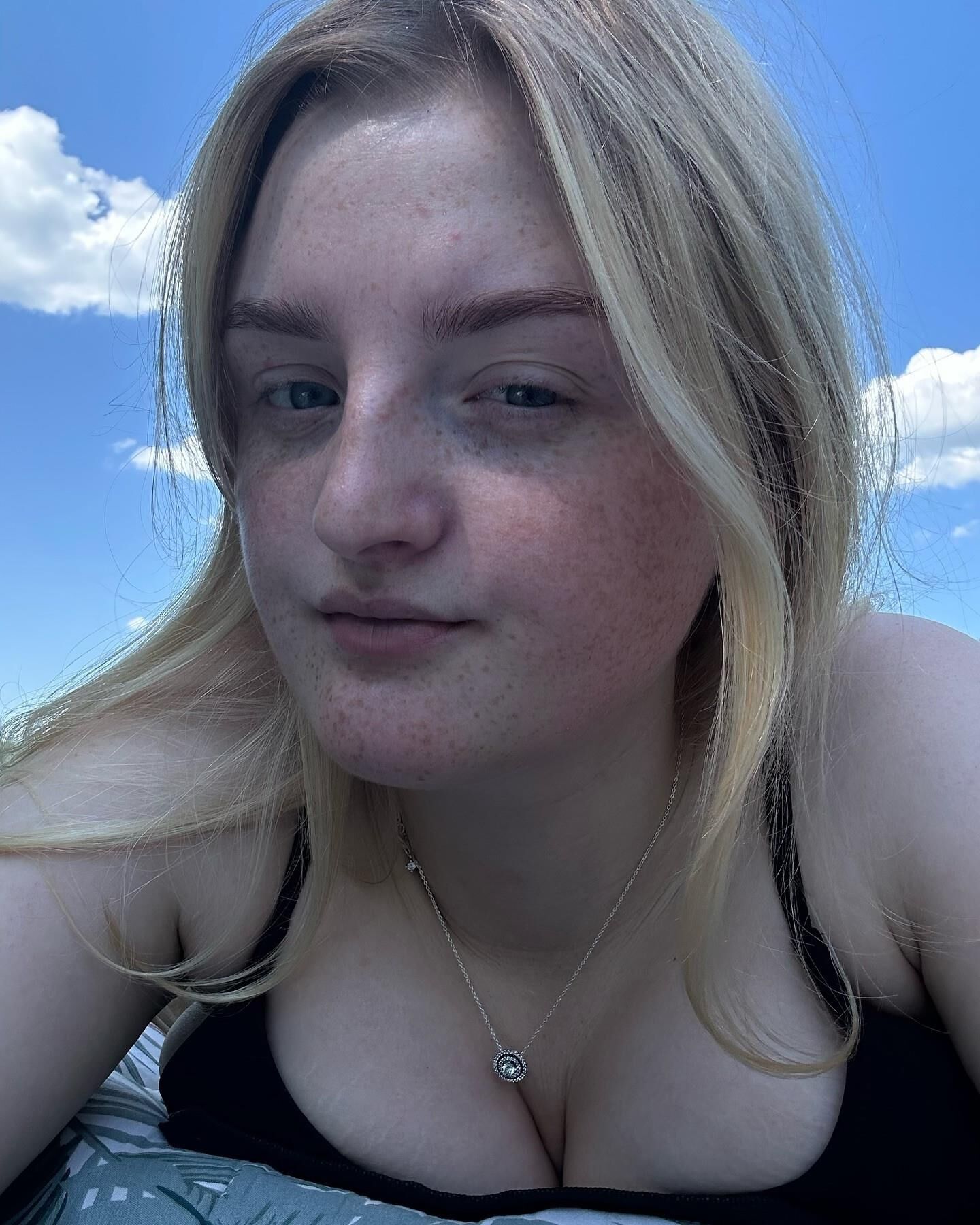 Fuckable Teen Ira