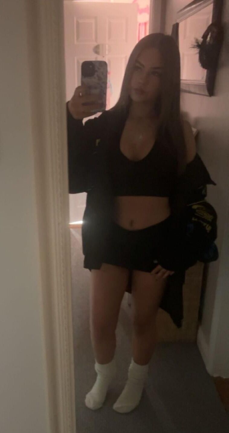 Amelia você pertence ao imagefap pervertida agora sua boceta adolescente