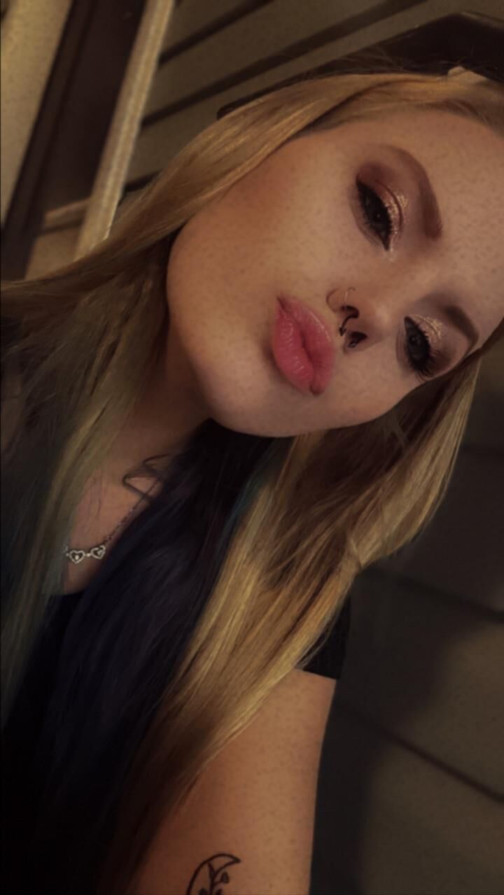 Amber é um vendedor de Snapchat sacanagem