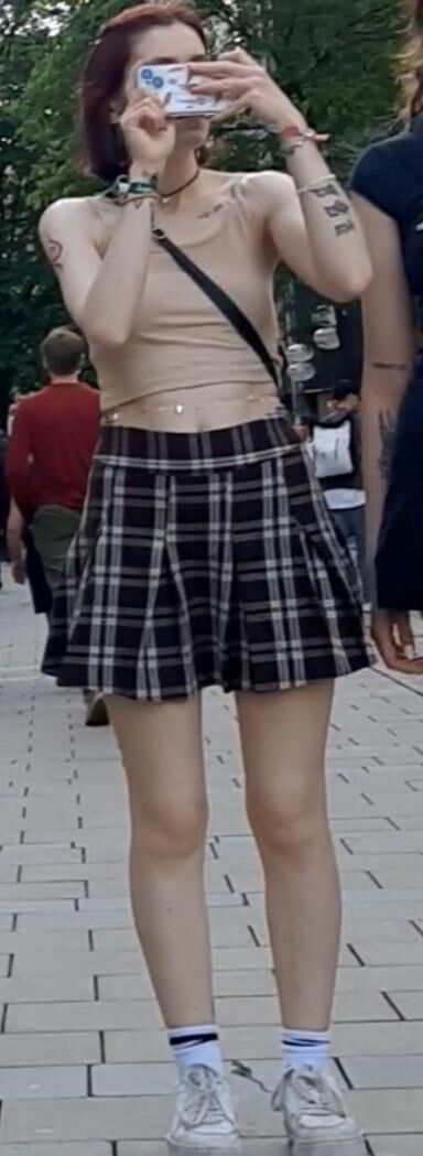 Streetgirls em saias