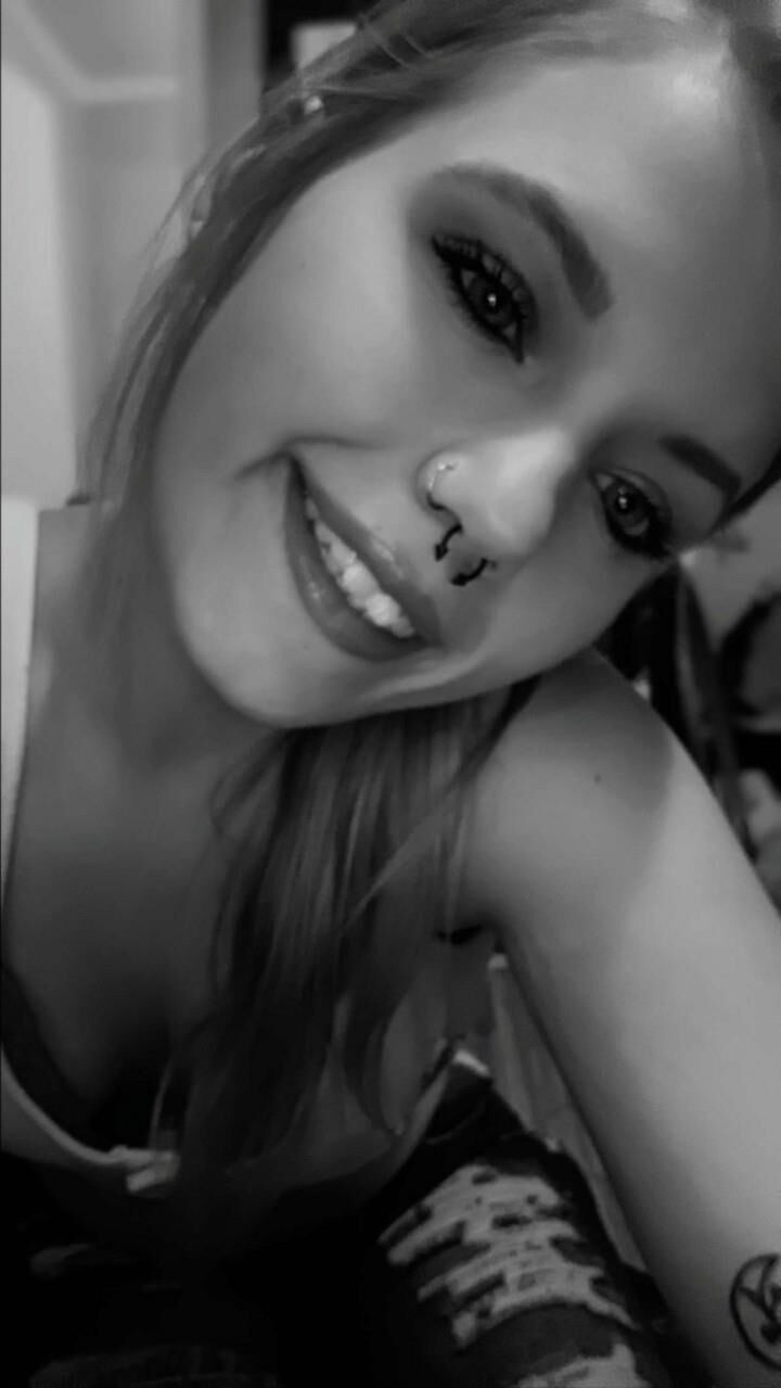 Amber é um vendedor de Snapchat sacanagem
